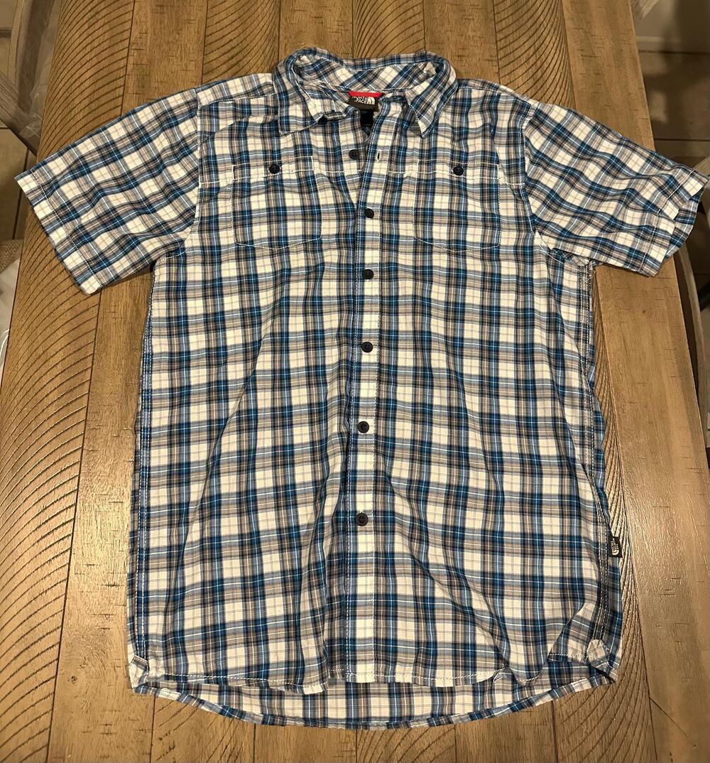The North Face Men's Blue Plaid SS Button Down Casual Shirt Size Small S
